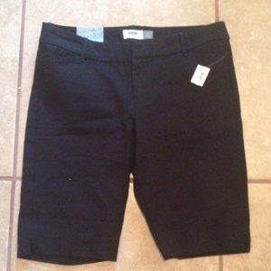 Old navy bermuda shorts black size 6
